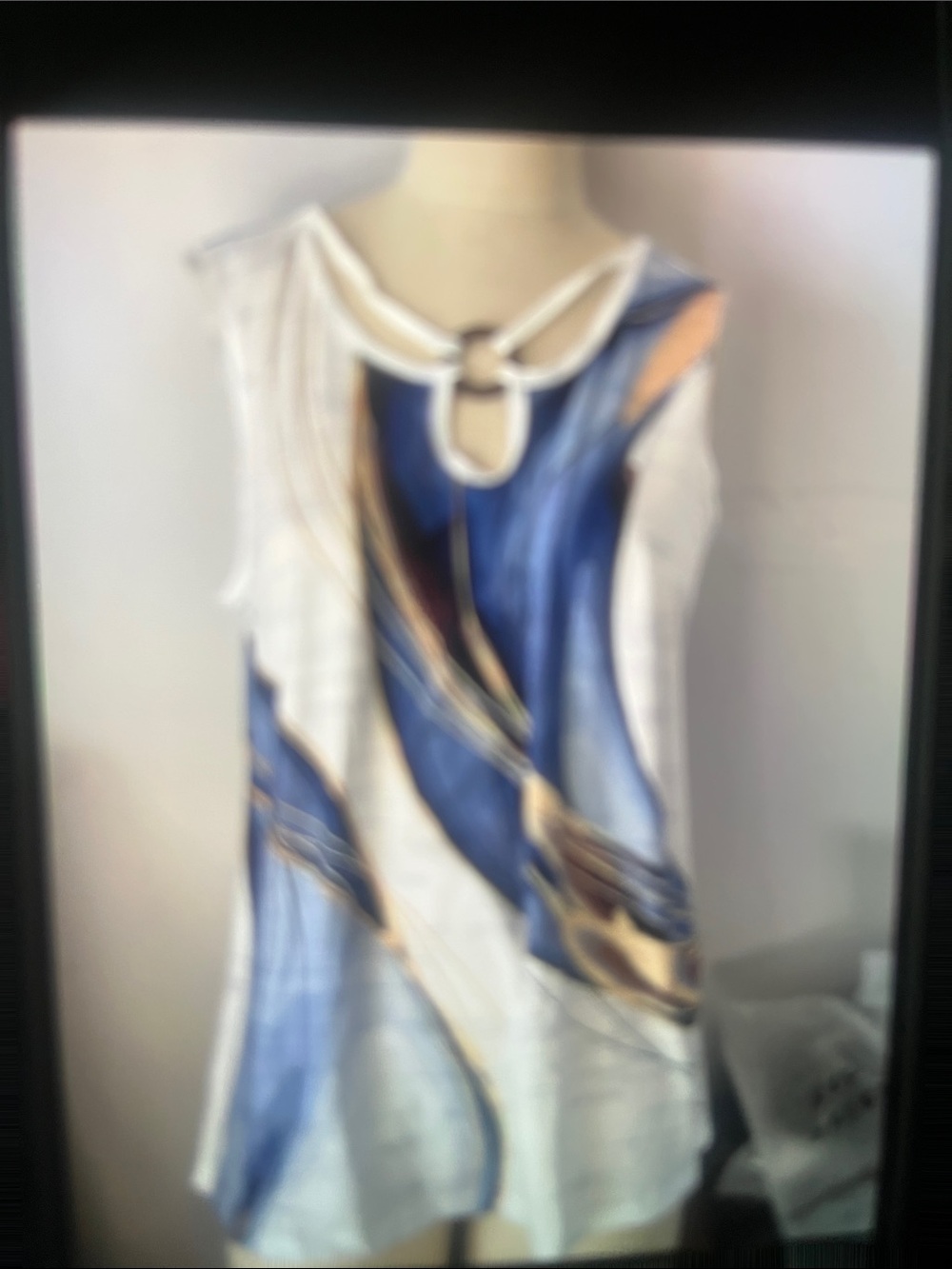 Sleeveless Blue & White Patterned Keyhole Top